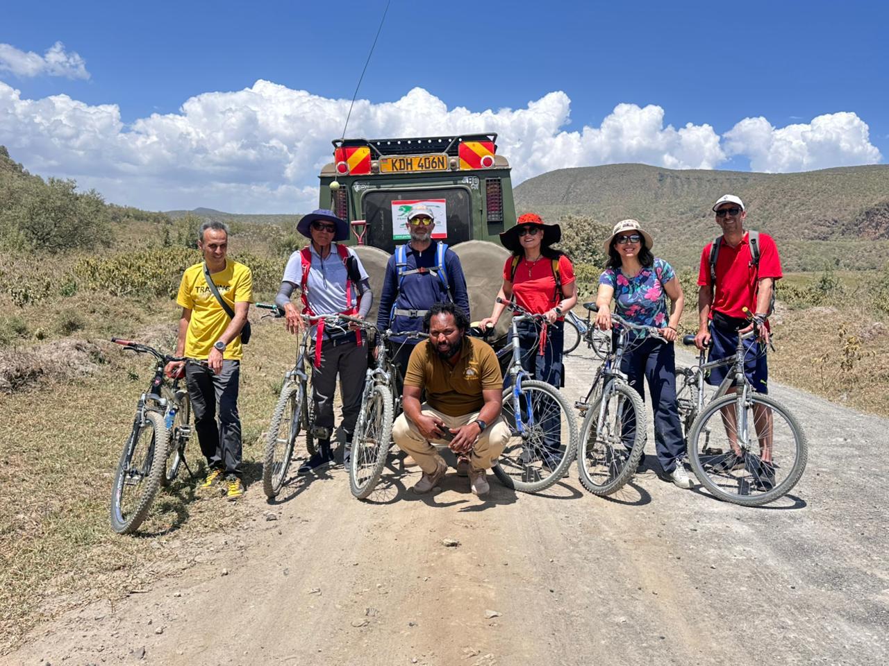 DAY TOUR PACKAGE TO LAKE NAIVASHA & HELLS GATE