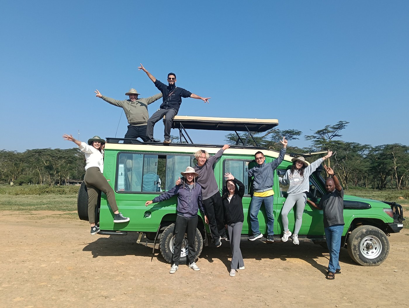 7 DAYS 6 Nights- Small Group Joining budget Safari To Maasai Mara, Lake Nakuru, L ,Naivasha Hell's Gate & Amboseli parks Using a 4x4 Land cruiser jeep